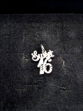 Sterling Silver 925 "Sweet 16" Pendant 0.5" 0.66g Marked VGC